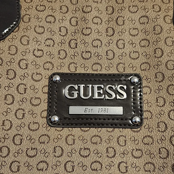 Guess Brown Signature Shoulder Tote Bag - Picture 2 of 15